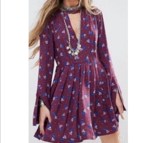 Free People Women’s dress Category, Purple w/ flowers; keyhole Dress in Size 4 - Picture 13 of 13